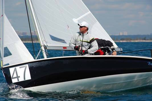 Jeff Beitz helming Albacore 47 in Sarasota
