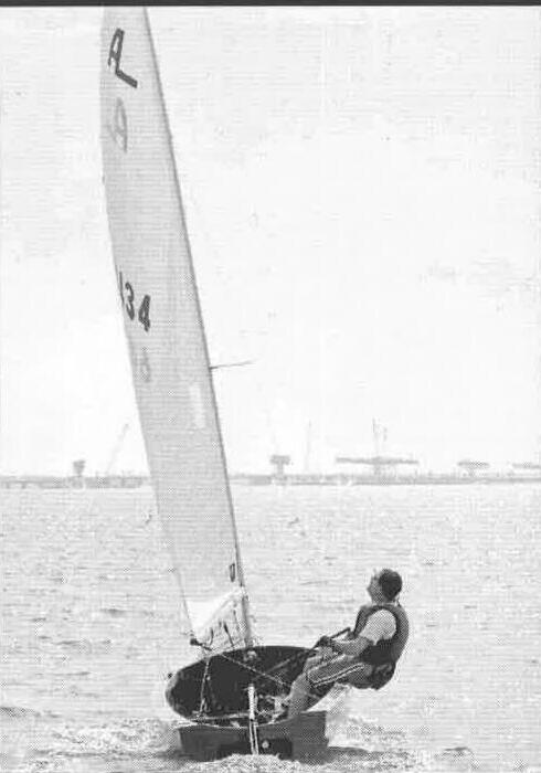 An Albacore sailing hard on the wind, sail number 6434